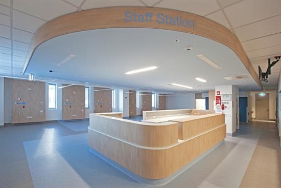 ROYAL-NORTH-SHORE-HOSPITAL-CLINICAL-SERVICES-4-STAFF-STATION