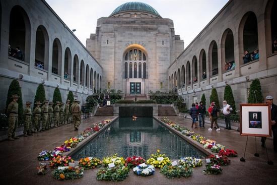 AUSTRALIAN-WAR-MEMORIAL-1-FRONT.jpg